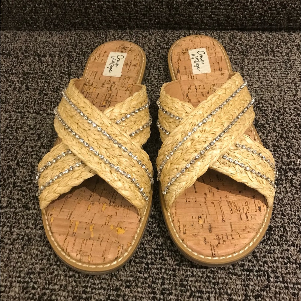 Beautiful Crown Vintage Albari Sandals! Size 9.5 . Brand New, Never Worn!